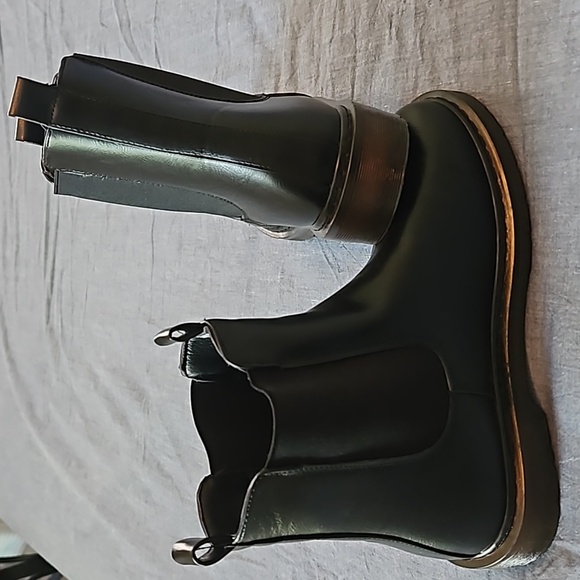 Ardene pull on boots - Picture 1 of 10